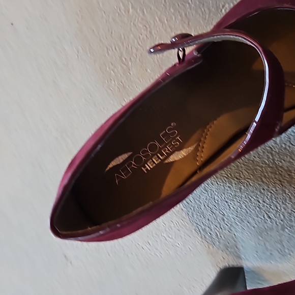 Brand New Aerosoles Burgundy suede heels with strap - Picture 4 of 6